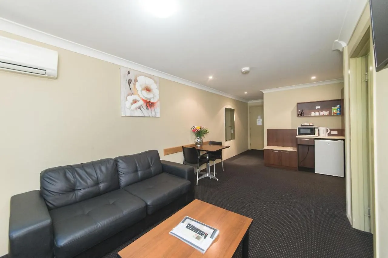 Rocky Resort Motor Inn Rockhampton 4*,