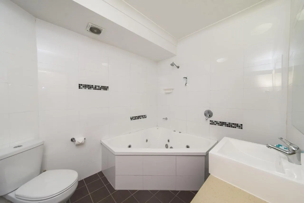 Rocky Resort Motor Inn Rockhampton 4*,